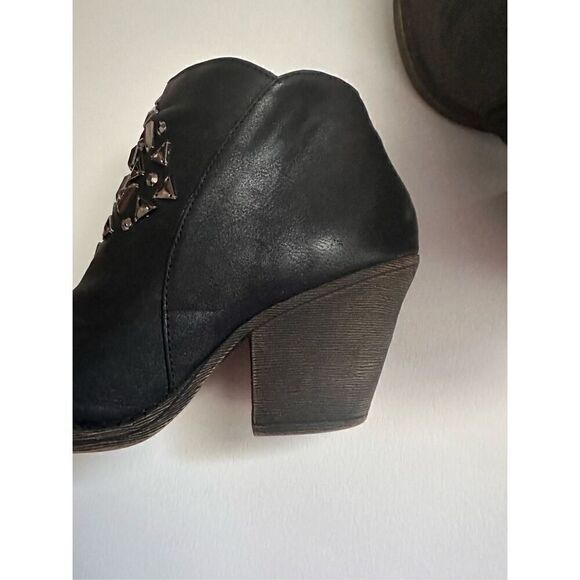 Elize Ankle Boot - Picture 7 of 9